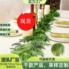 模擬緑の植物ノフク松葉籐アマゾンクリスマス暖炉壁掛け緑の植物松葉つる卸売