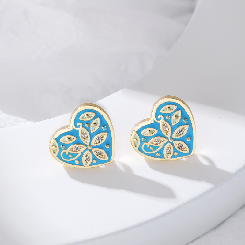 Fashion Devil's Eye Heart Shape Copper Enamel Zircon Ear Studs 1 Pair display picture 4