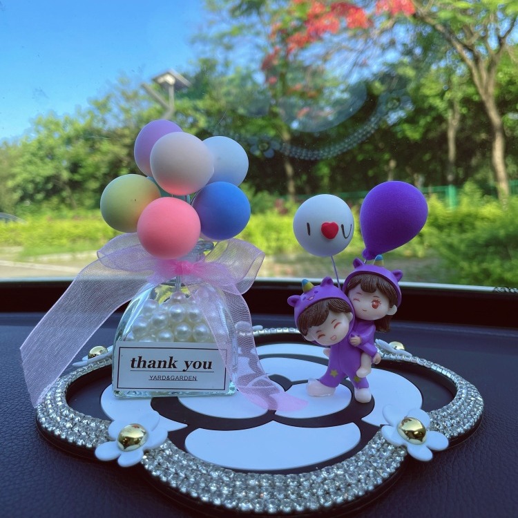 Nuevo estilo creativo con incrustaciones de diamantes, confesión de coche, amor, globo, botella de perfume, consola central, decoración de aromaterapia de coche, regalo de decoración interior