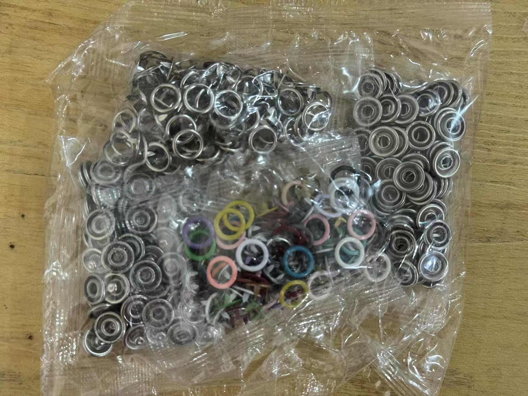 Juego de instalación de hebilla de cinco garras Botón de abrazadera de cinco garras Botón oculto Botón a presión Botón hembra Botón sin costura Botón transfronterizo de cinco garras