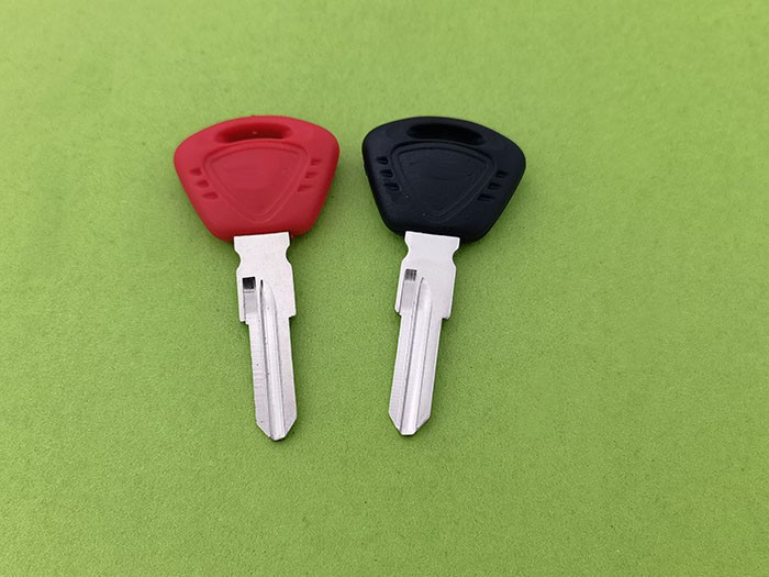Suitable for Triumph Motorcycle Keys, Universal for Triumph 004 Left Dual, Rocket T100/800/900