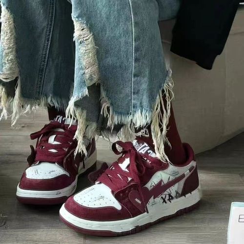Original internet celebrity shoes for women, spring and summer style, national trend, soft soles, increased breathability, red shoes, versatile casual sports shoes