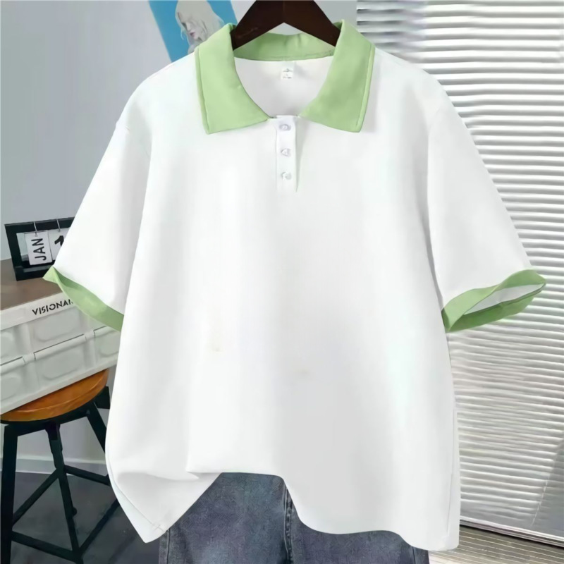 흰색과 녹색 탑