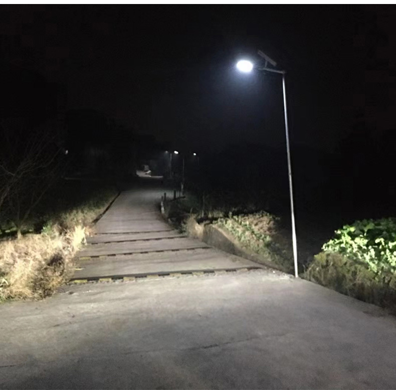 太阳能灯带杆_11.jpg