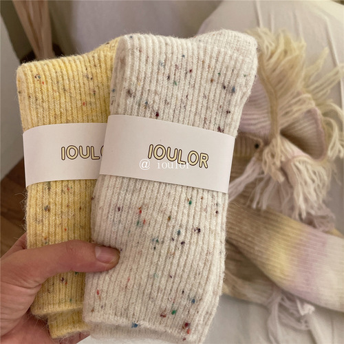 IOULOR thickening ideas wool socks winter wholesale women's solid color mid-calf socks Japanese pile socks cashmere socks