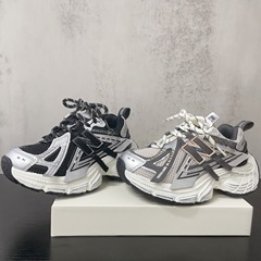文字柄のストラップ装飾が施された韓国風パリ風スニーカー、2025年秋冬新作学生向けスポーツシューズ