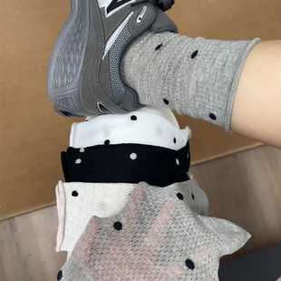 ��ɫ�Ѷ��m��Ů�ļ���������Ͳ�m���c�W��͸���߅��������L�L�m