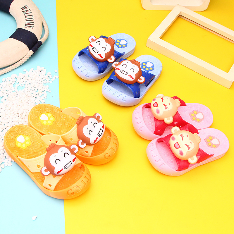 children slipper men and women Child baby new pattern Shower Room non-slip Home Furnishing lovely Cartoon take a shower sandals