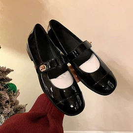 女式皮靴;乐福鞋;女式时装单鞋