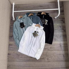 Birds 夏の新しいファッションカジュアル日焼け止め超薄型スキン服男性と女性のための同じスタイル