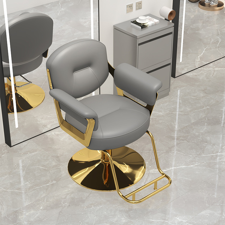 Small golden landing gear