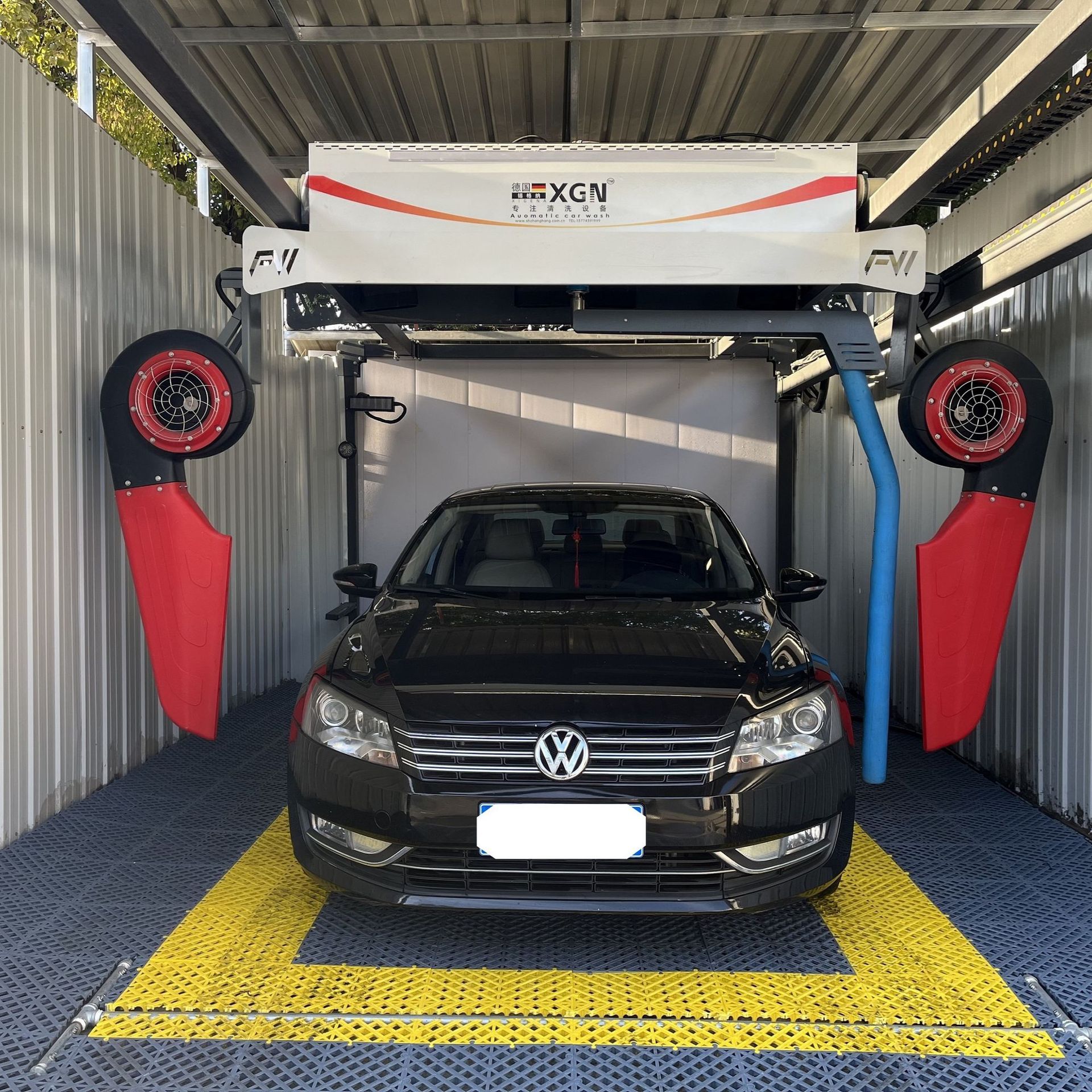 Fully automatic touchless 360 car wash machine °   Unmanned Commercial Gas Station High-Pressure Car Washing Equipment with Scan Code Payment