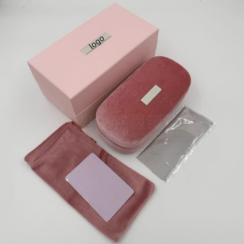 Wholesale High-End Miu-Style Iron Box Eyeglass Case in Stock, Pink Fashionable Sunglasses Case, Complete Set Packaging Box Wholesale High-End Miu-Style Iron Box Eyeglass Case in Stock, Pink Fashionable Sunglasses Case, Complete Set Packaging Box