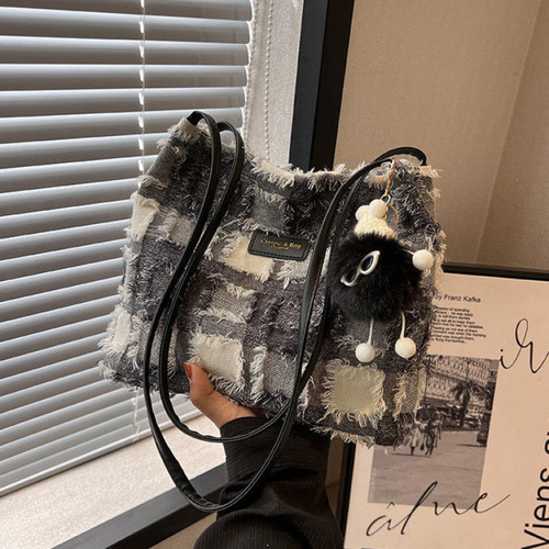 Bag 2025 Women's Crossbody Canvas Bag, Versatile Forest System Small Shoulder Bag, Underarm Bag for Office Workers