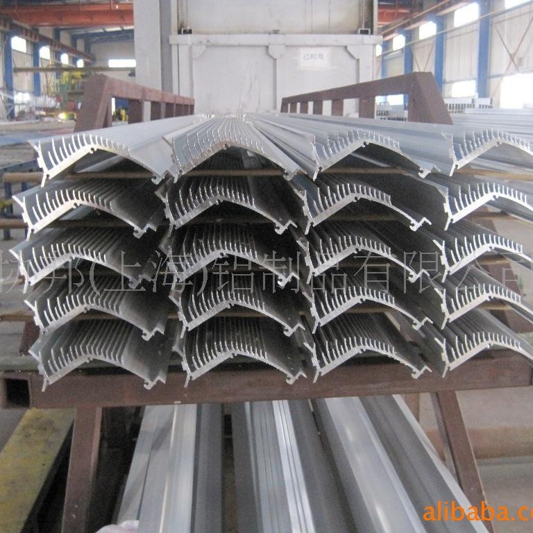 LED散热器铝型材  LED灯条散热器铝型材高强度