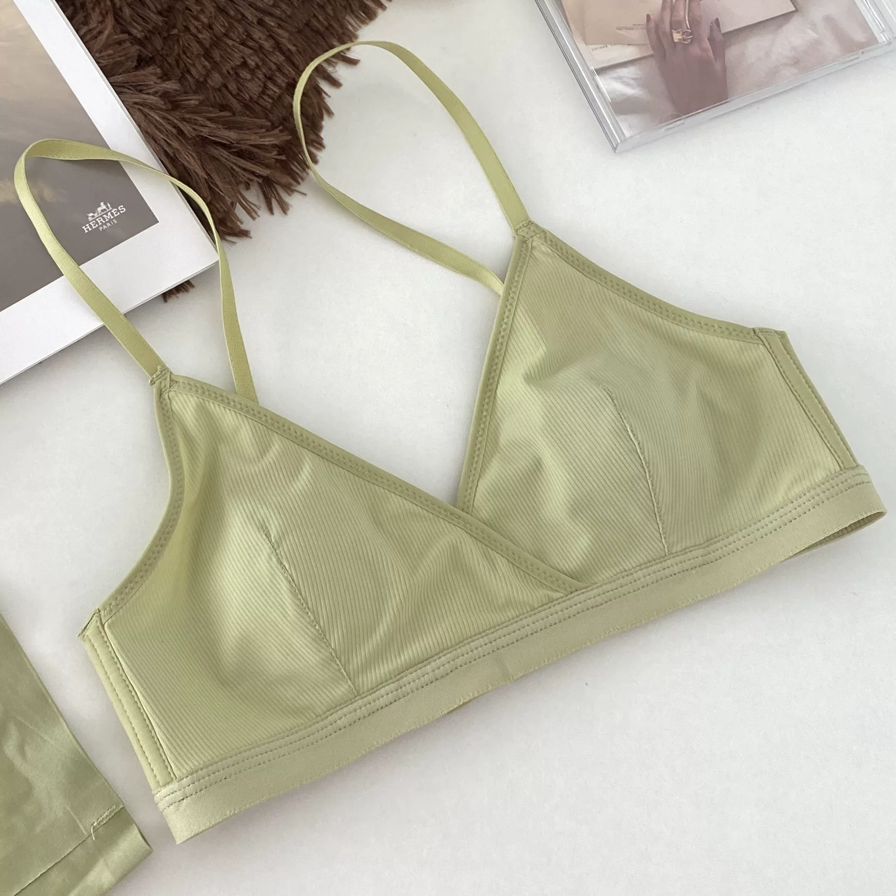 Lace underwear, push up bra, comfortable thin wireless bra, french style