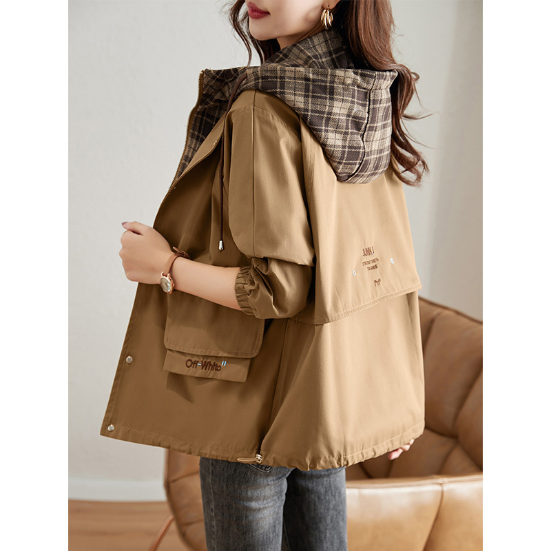 Women's short coat this year popular European windbreaker 2023 early Spring and Autumn new casual plus size jacket top