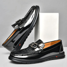 直播爆款真皮牛皮豆豆鞋跨境大码男鞋漆皮一脚蹬驾车鞋休闲皮鞋子