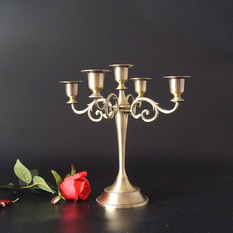 Candelaria europea boda creativa retro mesa de comedor candelabros decoración de boda romántica candelabros de tres cabezas