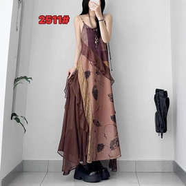 美拉德复古慵懒民族风连衣裙女夏季新款川西新疆旅游荷叶边吊带裙
