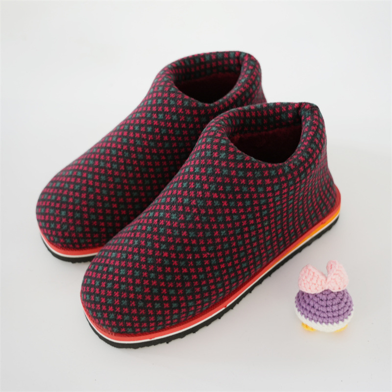 57 번 빨간색과 녹색 작은 격자 무늬