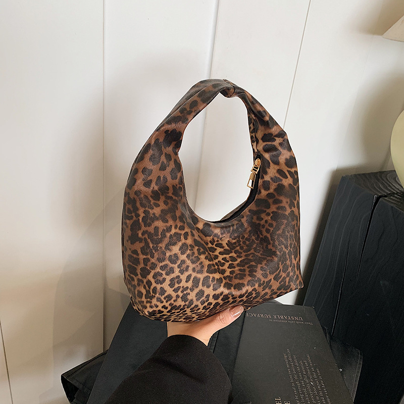 2025 primavera nueva moda gran capacidad perezoso viento brazo mochila estampado leopardo viaje bolsa de moda