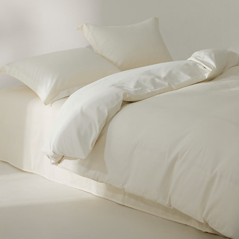 100本の純綿の毛磨き布団は秋冬に厚くて純色がシンプルです。