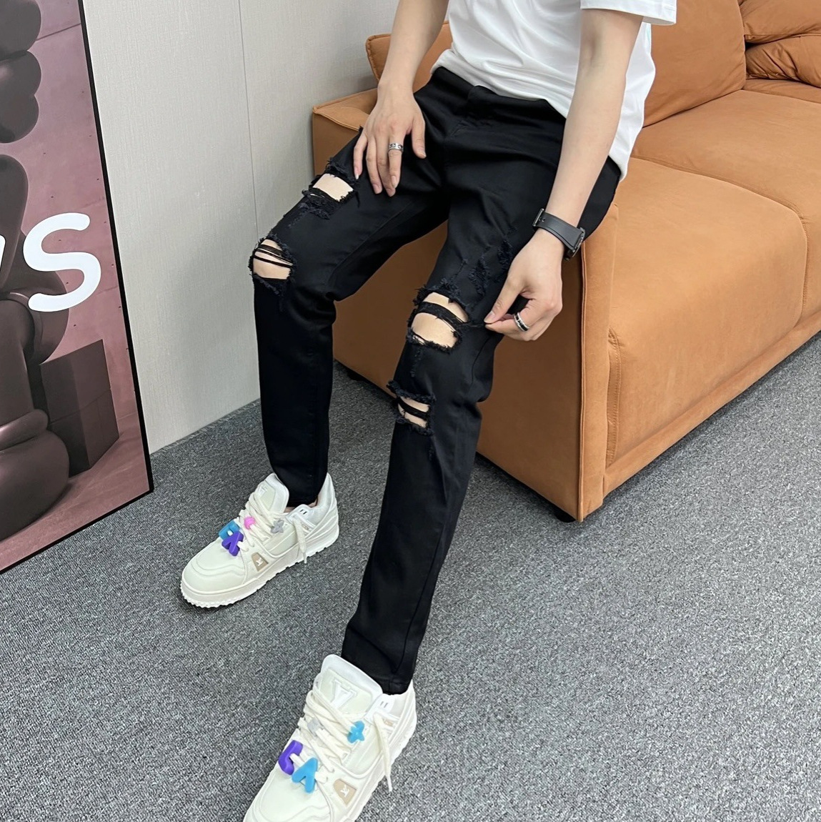 Summer new ripped jeans men's white Korean stretch slim slim feet pants men's pants a generation of hair