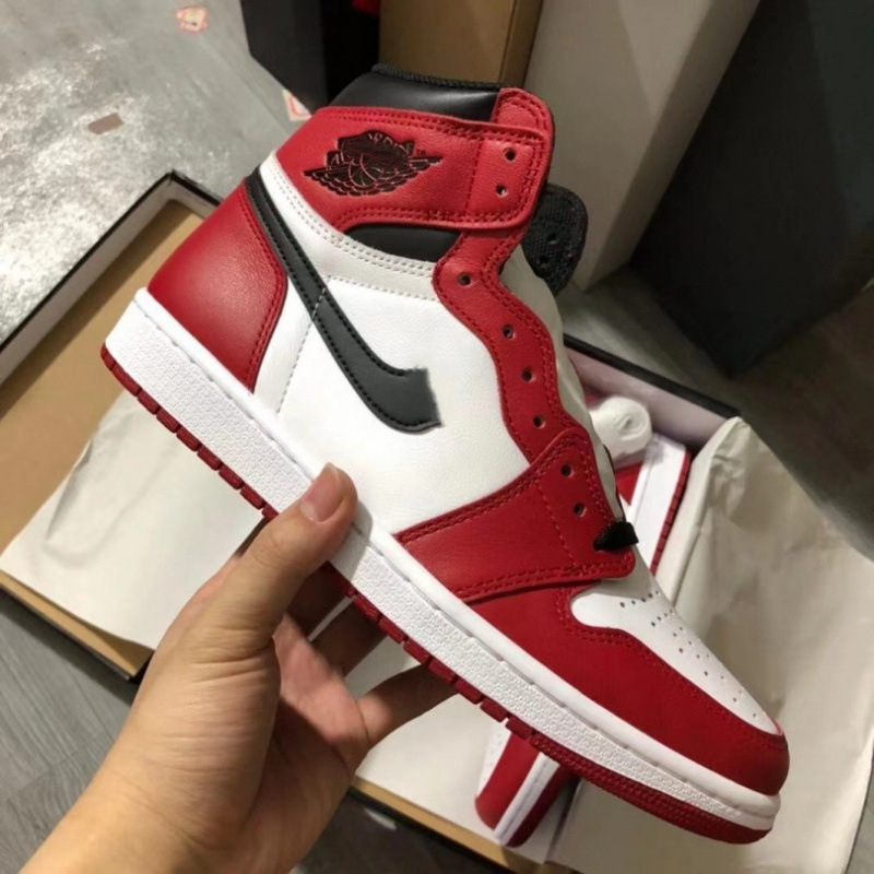 Putian Shoes New Aj1 High-Top First-Layer Leather Sneakers Chicago 2015 Men's and Women's Sports and Casual Shoes Factory Direct Sales