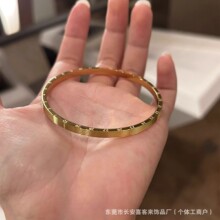 �������A�F؛���p�ݸ߼����֕r�R�����C����ɫ�W�t�r��18k���֭h