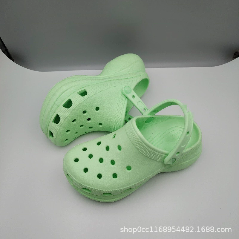 Retro beach fashionable slippers, universal sandals