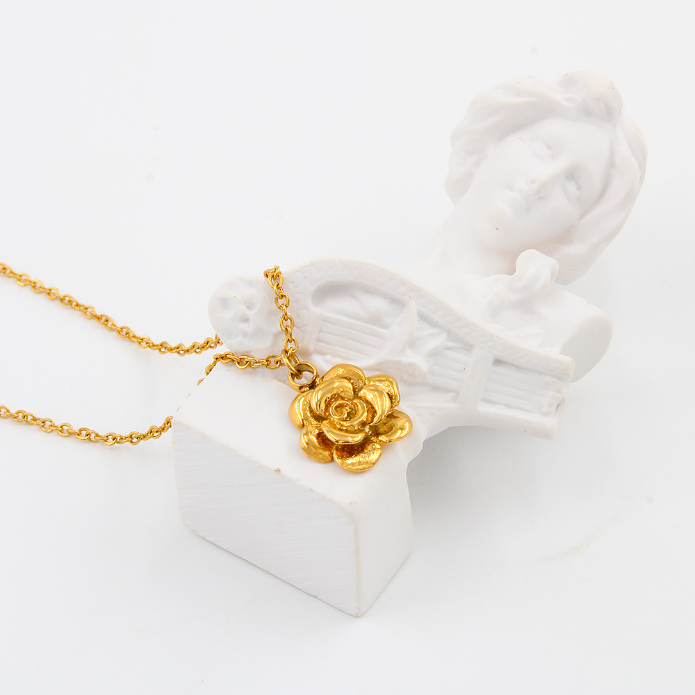 cable chain Chain Type 1 Piece Quantity Casual, Daily Occasion Wholesale Jewelry Simple Style Flower Titanium Steel Plating Pendant Necklace Cable Chain