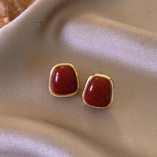 Red Earrings for Women, Retro Hong Kong Style, High-End, Unique and Niche Winter and Spring Festival Earrings,  New Arrival