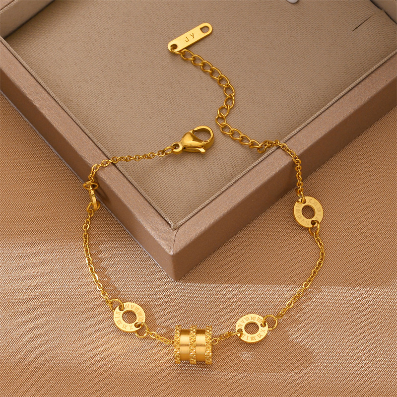Pulsera de titanio de estilo nuevo, de lujo ligero, minimalista, versátil, con diseño de cintura, de alta gama, para el mercado internacional, joyería de diseño exclusivo. image 4