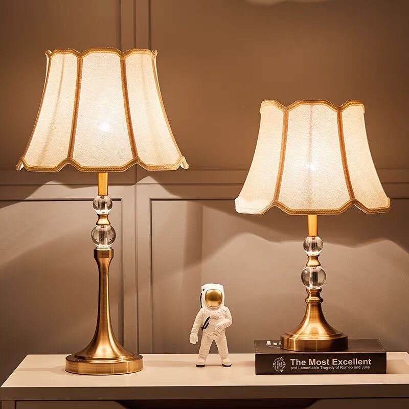 American Style Table Lamp Bedroom Table Lamp Bedside Lamp Dimmable Simple Modern Nordic Warm Bedside Lamp Crystal Household