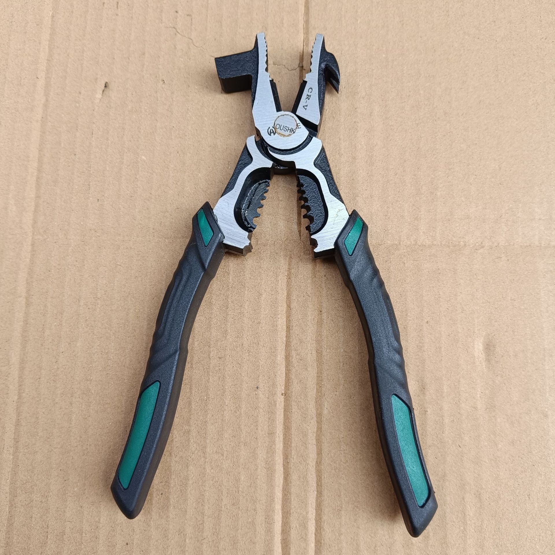 钳子多功能省力钢丝钳家用钳子起钉带锤头断线钳工业级老虎钳