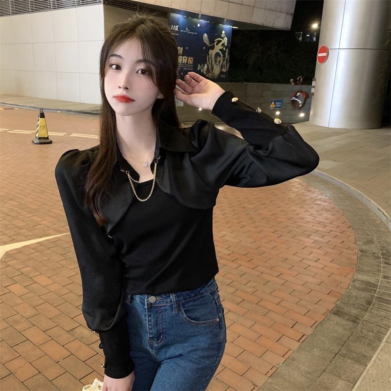 프랑스 틈새 가짜 투피스 목도리 긴팔 셔츠 여성의 봄과 가을 외부 착용 독특한 디자인 세련된 색상 매칭 쇼트 탑