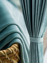 北欧ins风轻奢天鹅绒布窗帘成品简约现代全遮光卧室客厅纯色丝绒