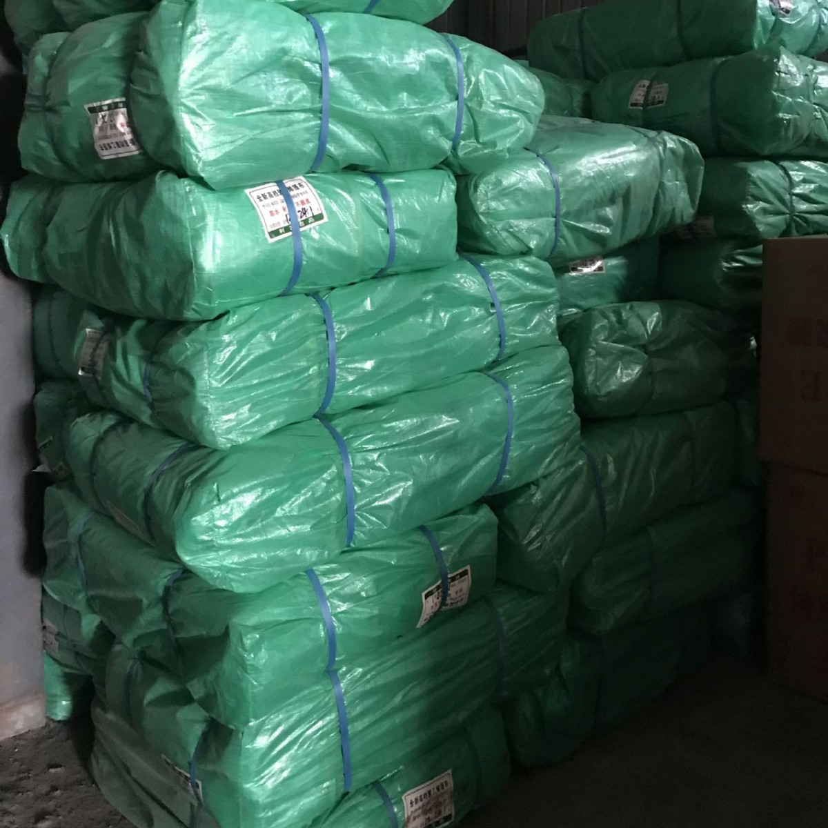 新疆乌鲁木齐厂家直销各种规格聚乙烯防雨篷布不脱皮抗老化耐撕扯