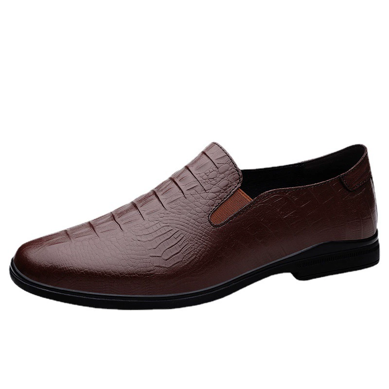 Men's shoes for leather shoes, fashionable casual footwear, trend of season, crocodile print