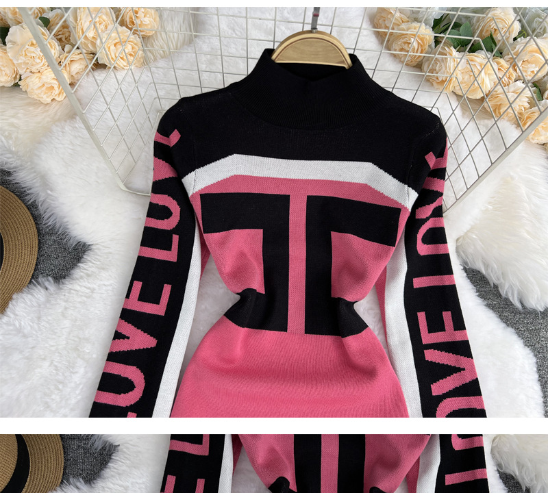 Abbigliamento Donna Abito in maglia elastica e stampata_voghion.com