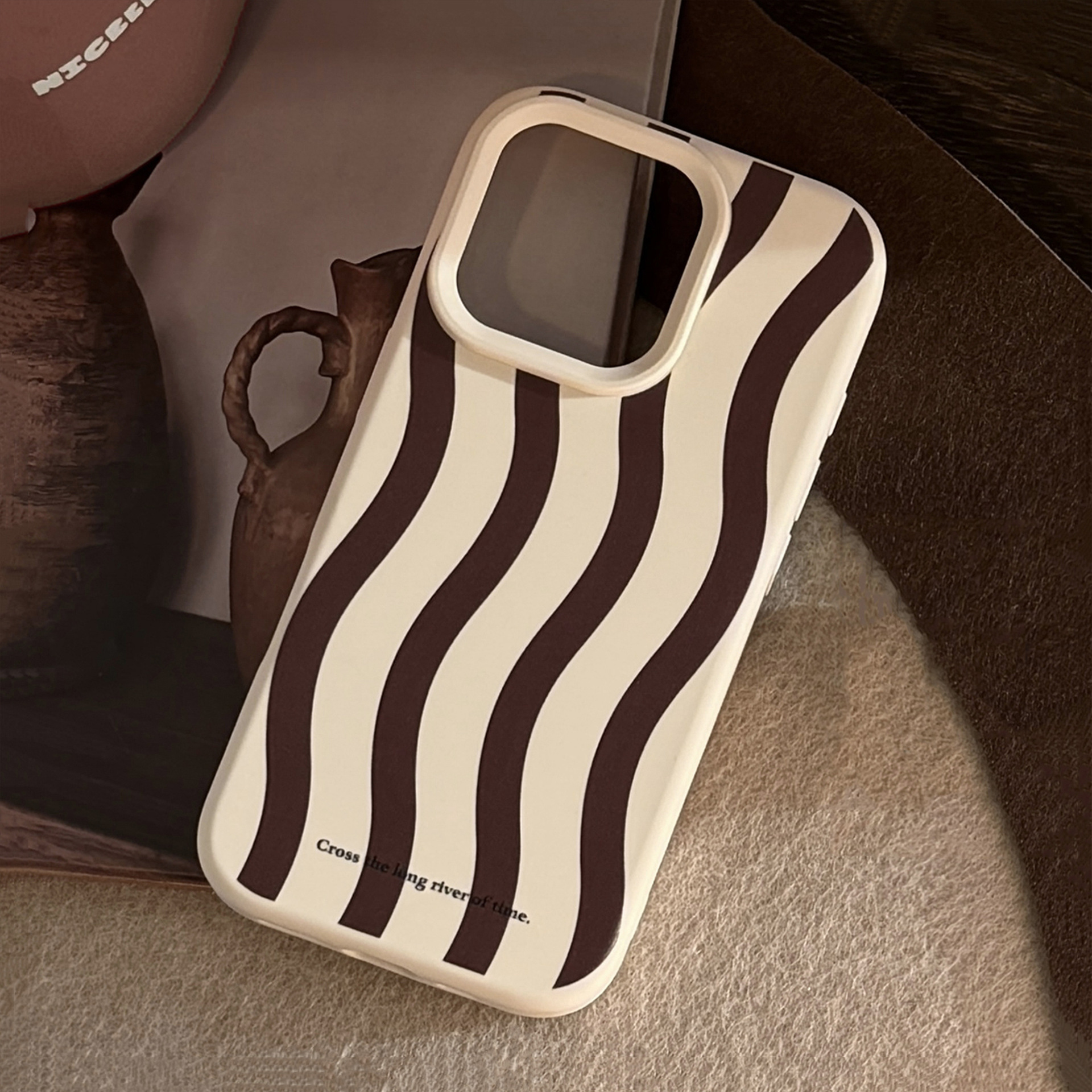 Cream Winds Retro Wave Point iPhone16 Teléfono móvil Apple 17 Carry Stand 15 Pro Max Aplicable 13