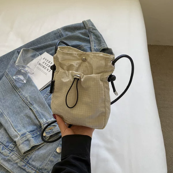 Artistic Shoulder Crossbody Bag Drawstring Bag Small Bag Women's Bag Niche High-end Fashionable Lightweight Mini Mobile Phone Bag