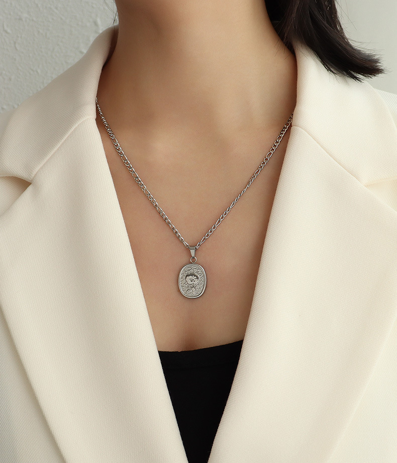 Niche Gold Coin Geometric Oval Pattern Withered Rose Necklace Set_voghion.com