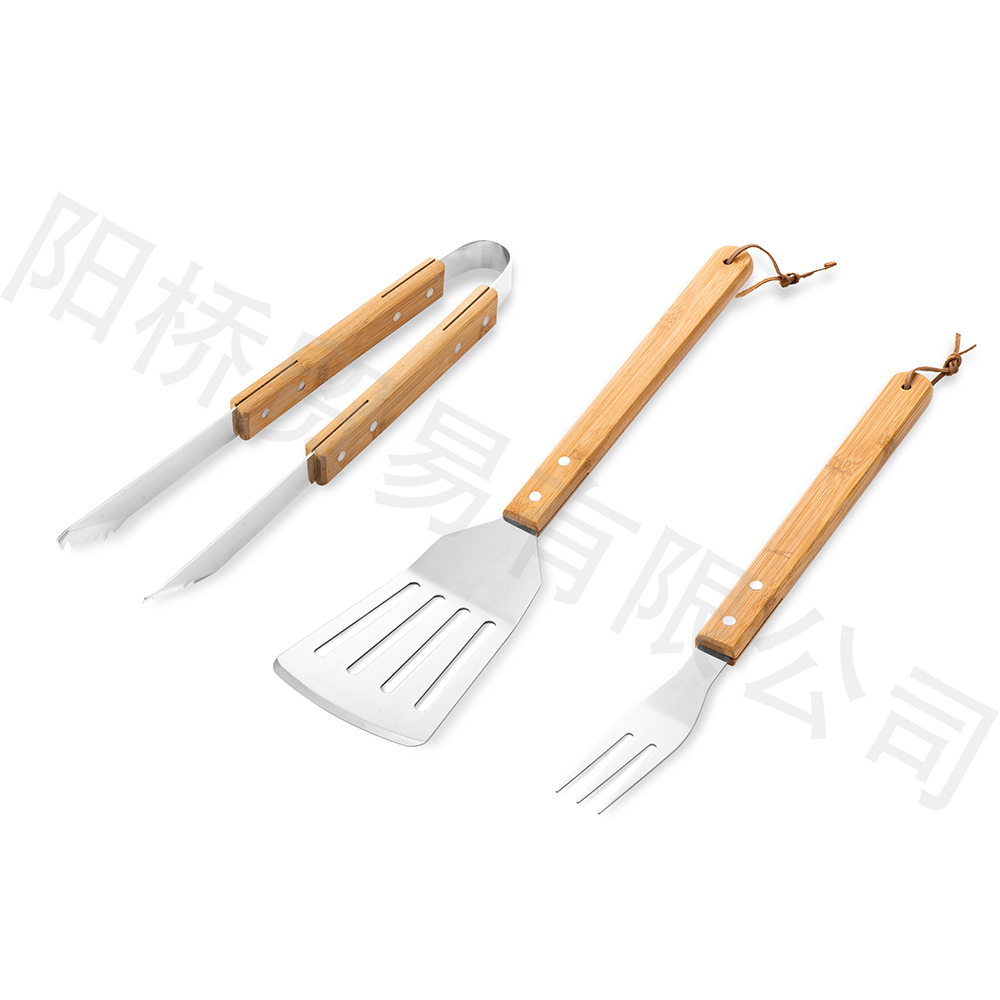 Spot fabricante de herramientas de barbacoa de acero inoxidable juego de pinzas de pala de mango de madera para barbacoa al aire libre juego completo