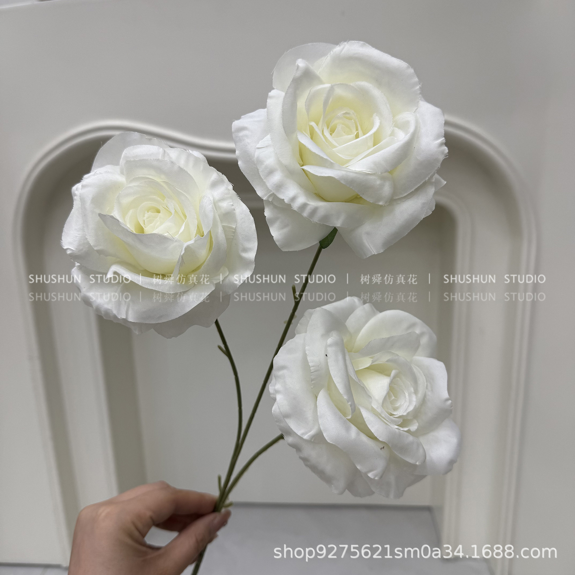 3 rosas grandes-blanco
