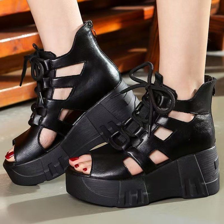 Sandalias de mujer de cuero suave estilo étnico con cordones y boca de pez, con tacón de cuña y suela gruesa, sandalias para mamá, sandalias romanas de verano 2025.