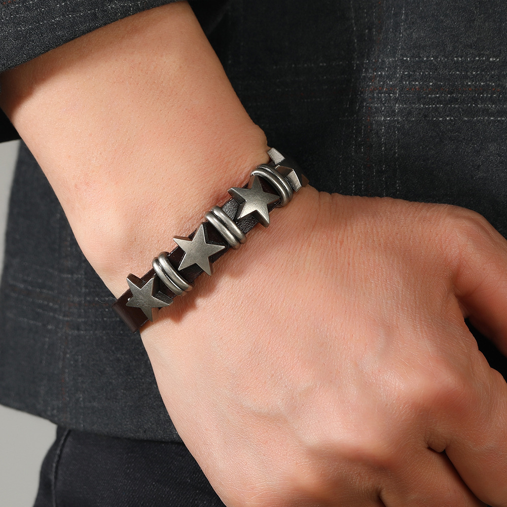 Pulseira de couro com pentagrama para homem estilo punk_voghion.com