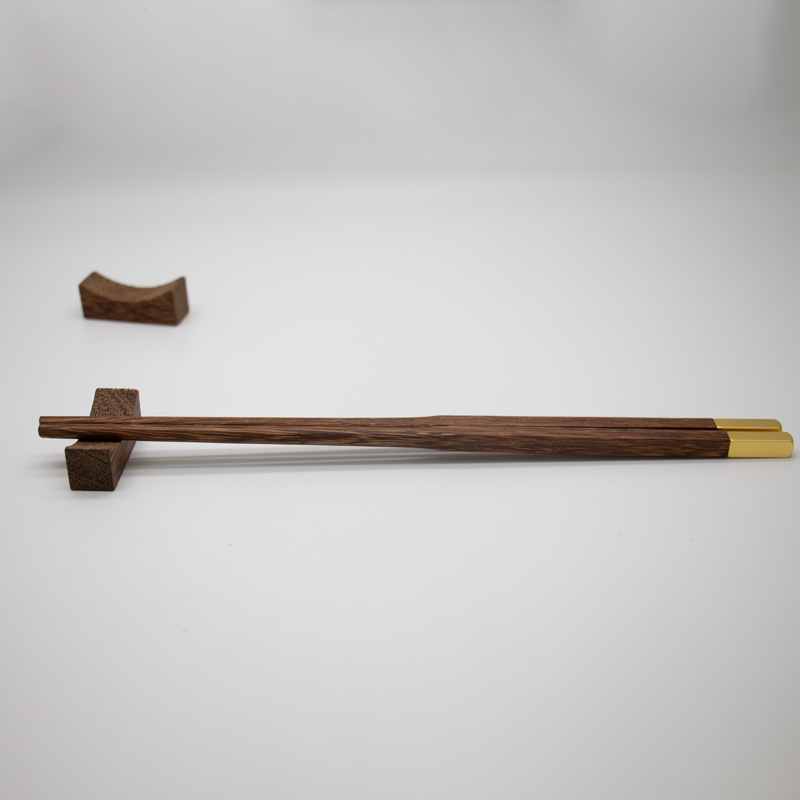 Sostenedor de madera natural de los palillos del ala de pollo, Sostenedor chino de madera sólido de los palillos, tenedor de los palillos