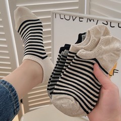 春と秋のカップルのスポーツの靴下と綿の靴下はシンプルでステルスです。